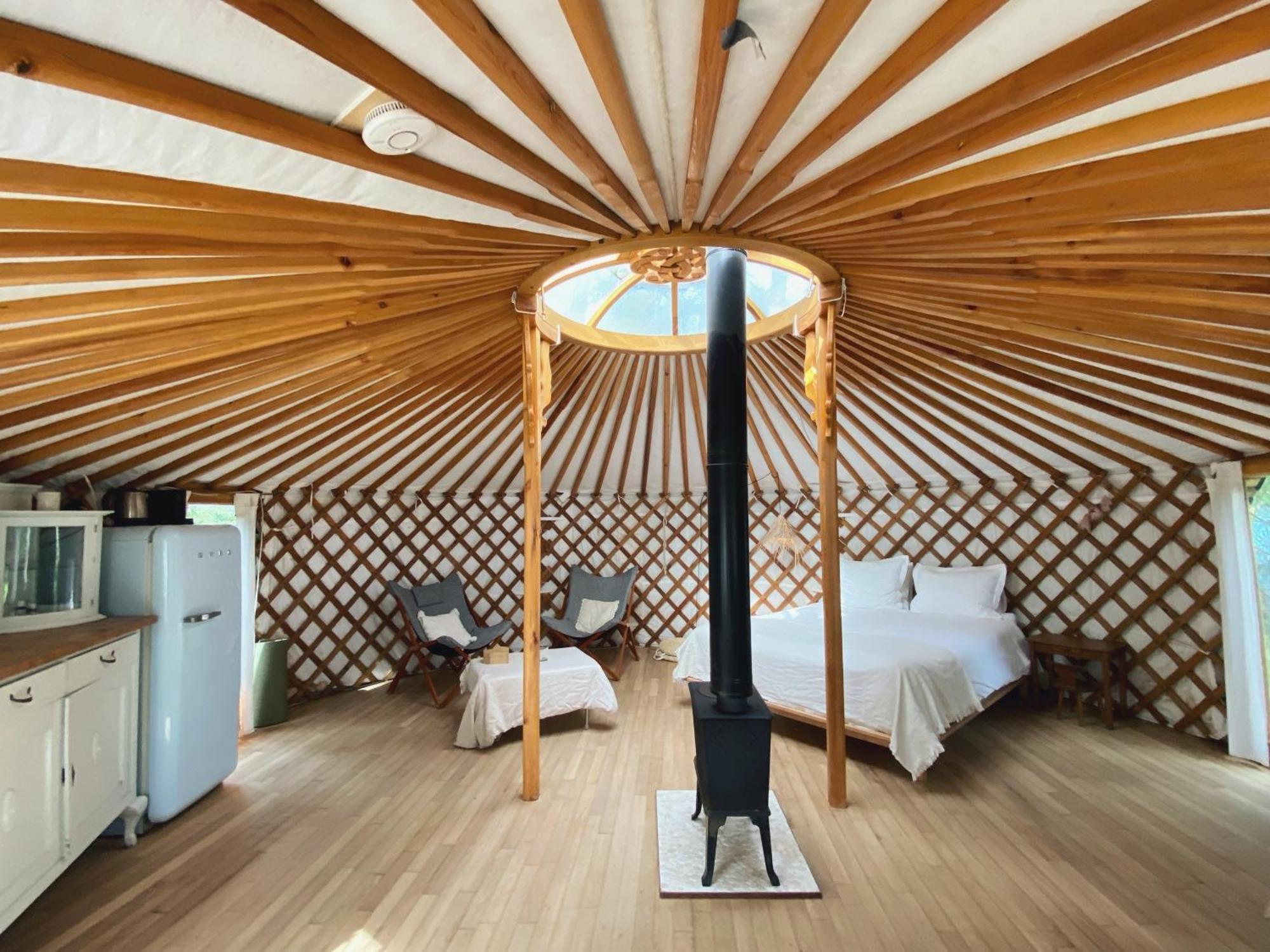 Ons Yurt Huisje In Het Bos Hollandsche Rading Exteriör bild